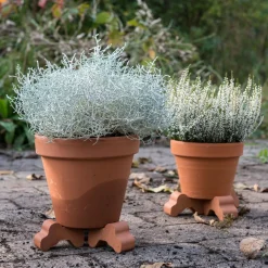 Terracotta Bloempotten*DILLE & KAMILLE Bloempotdrager, terracotta