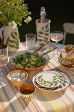 Borden|Serviessets*DILLE & KAMILLE Bord, terracotta, groen blad, 17 cm