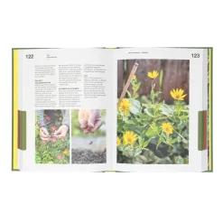 Tuinboeken*DILLE & KAMILLE De zelfvoorzienende tuin, Sam Cooper en Huw Richards
