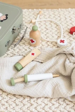 Spelletjes|Speelgoed Voor 3 Jaar*DILLE & KAMILLE Dokterskoffertje met houten accessoires