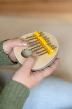 Muziek Maken*DILLE & KAMILLE Duimpiano, 8 tonen, fsc hout en metaal