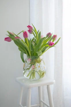 Vazen*DILLE & KAMILLE Grote vaas, glas, beschilderd met bloemen,  Ø 18 x 17 cm