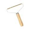 Borstels*DILLE & KAMILLE Kledingontpiller met houten handvat