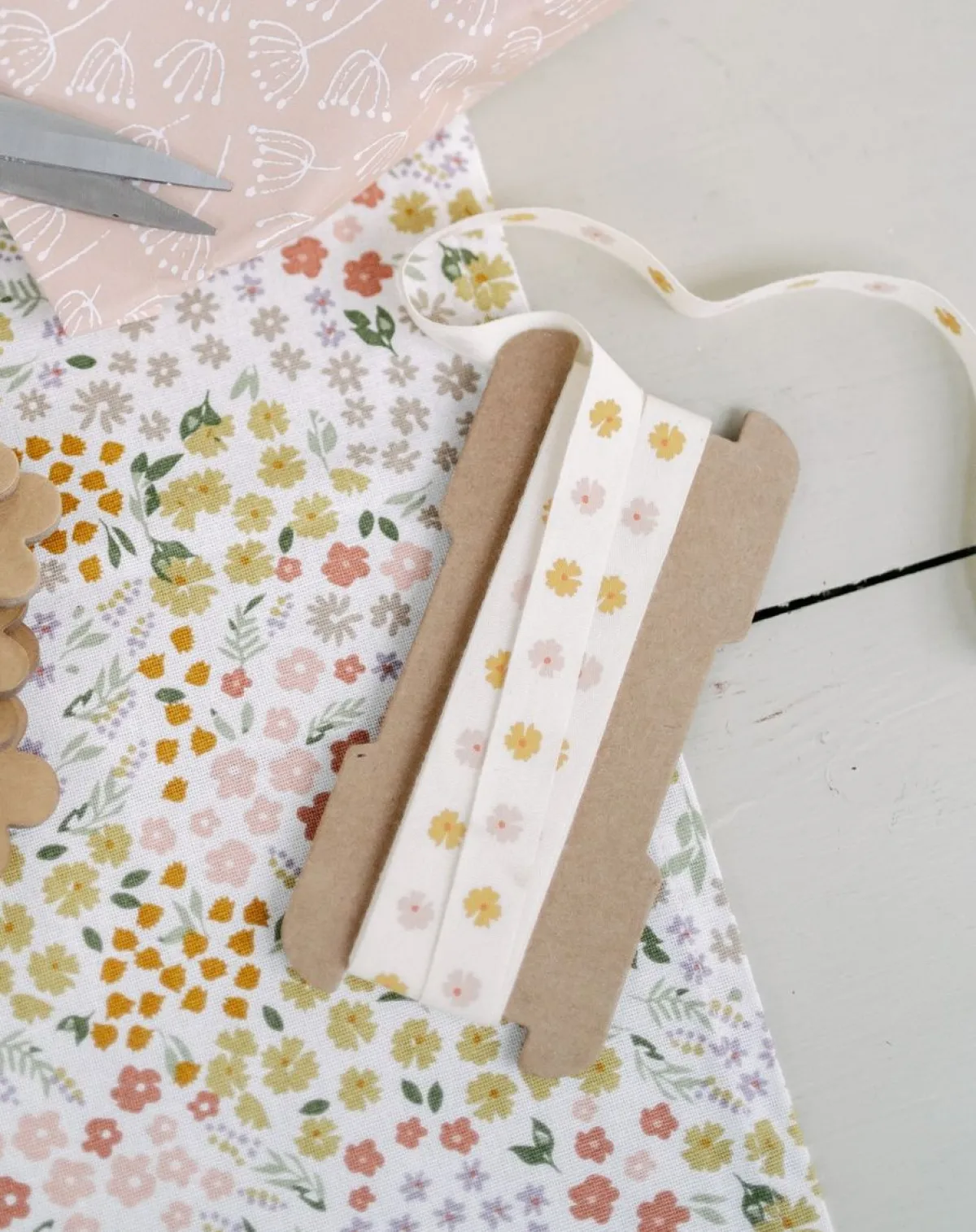 Cadeau Lint|Cadeauversiering*DILLE & KAMILLE Lint, bloemen